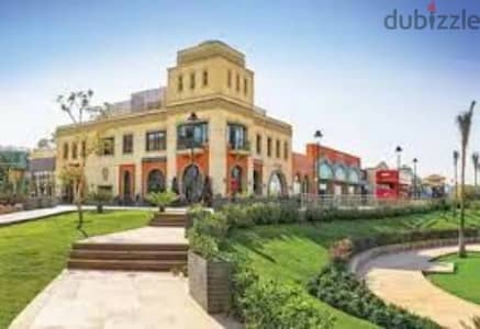 عيادة للبيع في اوبن اير مول open air mall مدينتي مساحة 18م