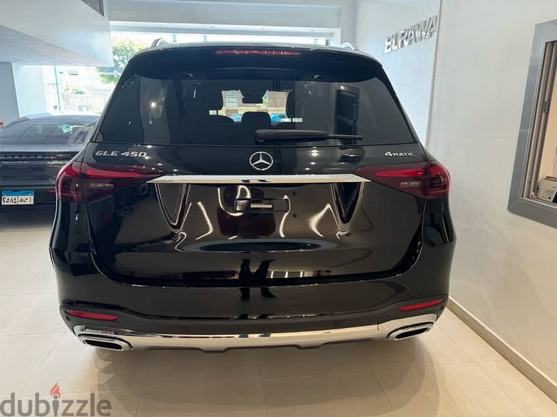 Mercedes-Benz GLE-Class 2024 1