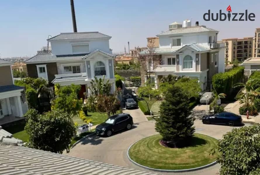 Villa for sale in Mountain View October Kings Way next to Mall of Egypt 5