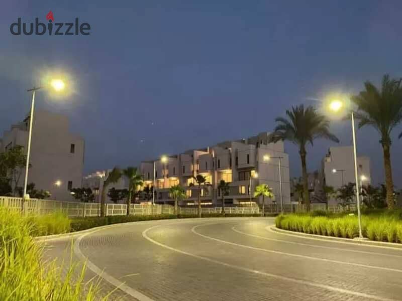 Without Down payment Villa for sale 200m in Burouj Compound next to the Shorouk Medical Center 4