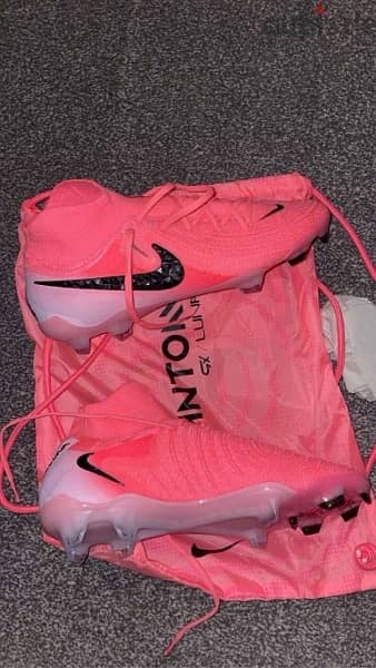 Pink Nike Phantom GX2 (elite) size 44 1