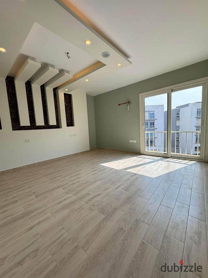 apartment for sale fully finished in 90 avenue compound in fifth settlement 4