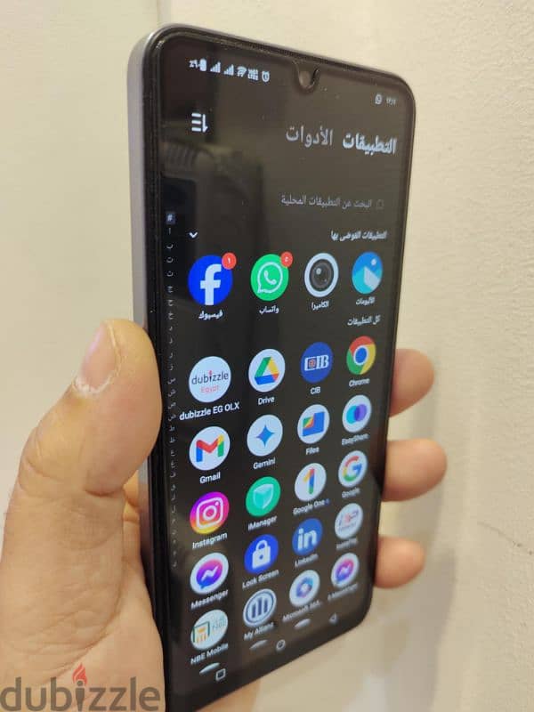 فيفو v25 5g مساحه ٢٥٦ رام ٨ + ٨ كاميرات 4k بمثبت بصري ios ٦٤ و ٥٠ ميجا 3