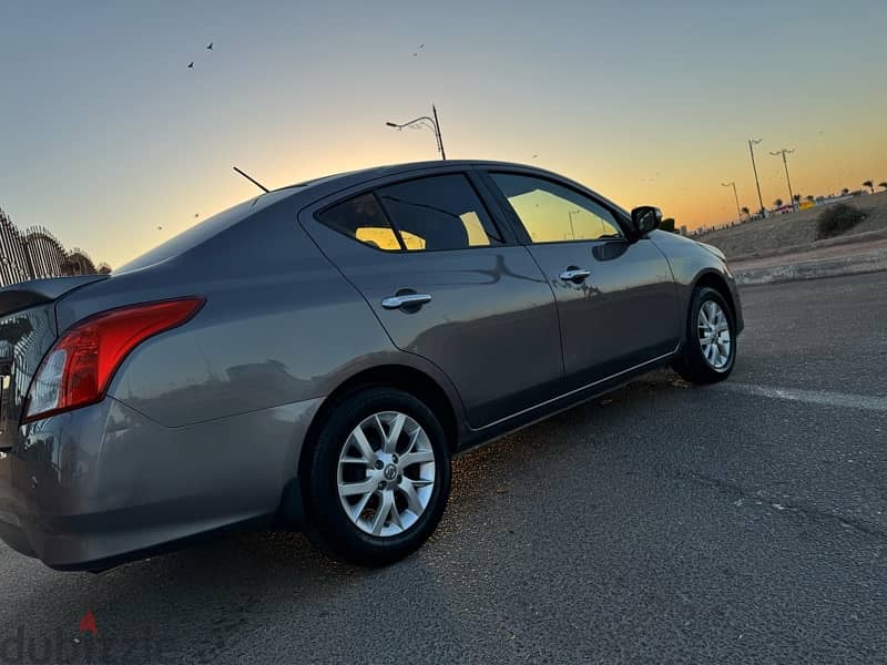 Nissan Sunny 2020 4