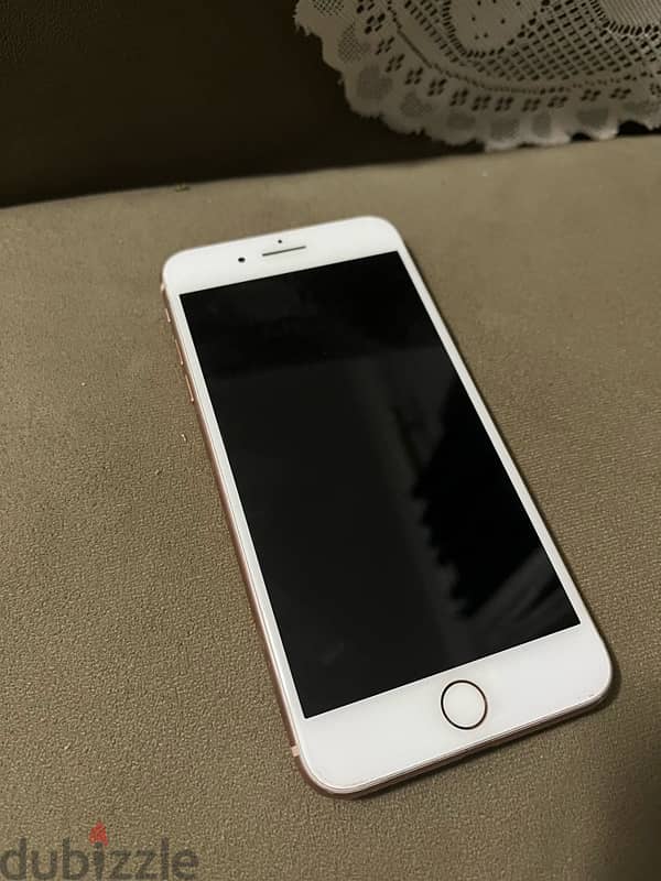 آيفون ٨+ ١٢٨ جيجا للبيع iPhone 8+ 128gb 1