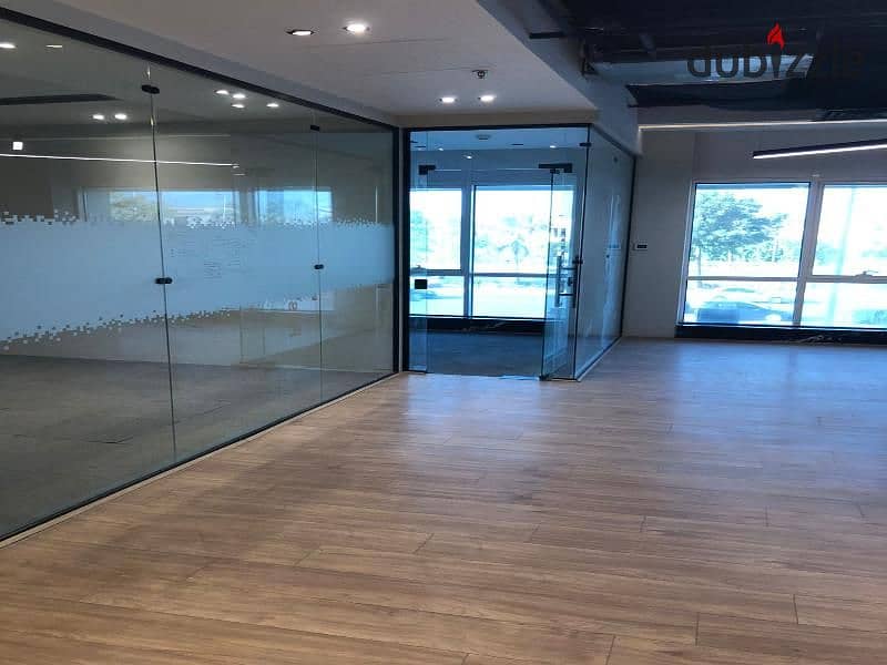 Office for rent Trivium Complex Direct NORTH 90TH. 23