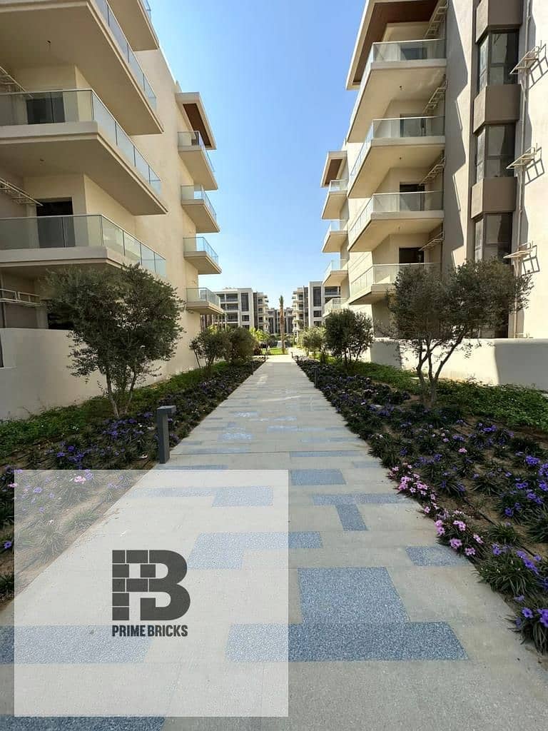 for sale FULLY FINISHED  apartment with garden 160m Ready to move in address east Next to Mountain View and Palm Hills - on the Middle Ring Road by do 1