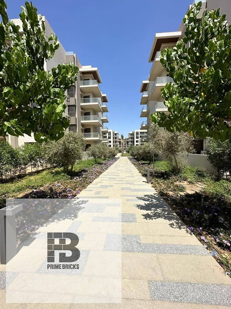 for sale FULLY FINISHED  apartment with garden 160m Ready to move in address east Next to Mountain View and Palm Hills - on the Middle Ring Road by do 2