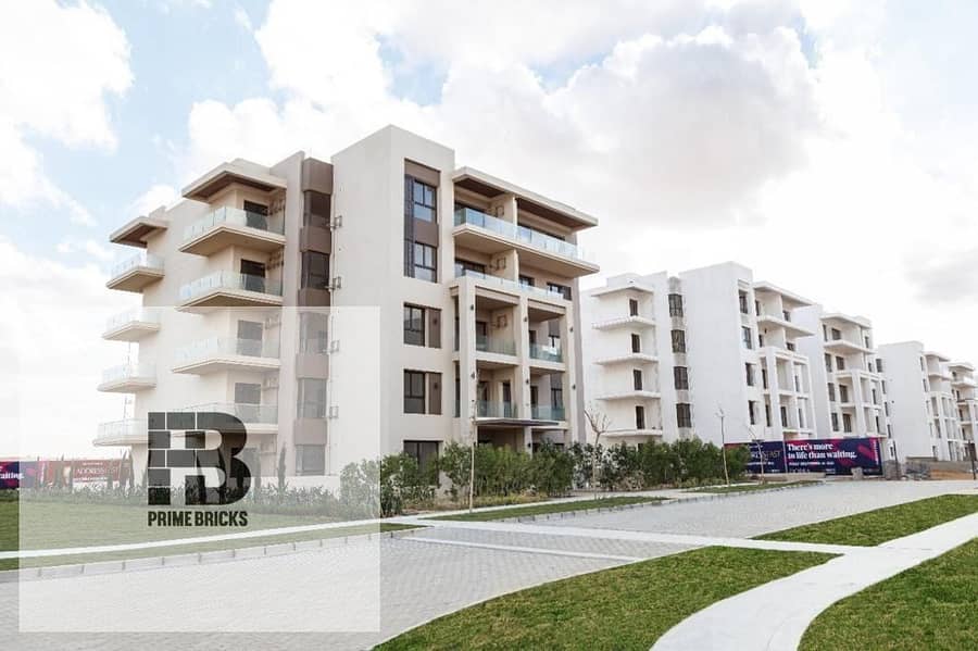 for sale FULLY FINISHED  apartment with garden 160m Ready to move in address east Next to Mountain View and Palm Hills - on the Middle Ring Road by do 9