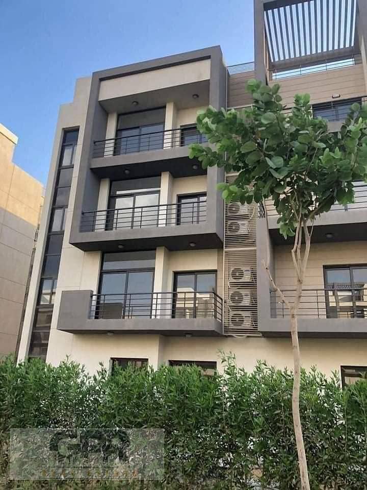 شقة للبيع 147م استلام فوري متشطبة بالكامل في التجمع الخامس بجوار الرحاب كمبوند المراسم apartment for sale 147m ready to deliver fully finished 3