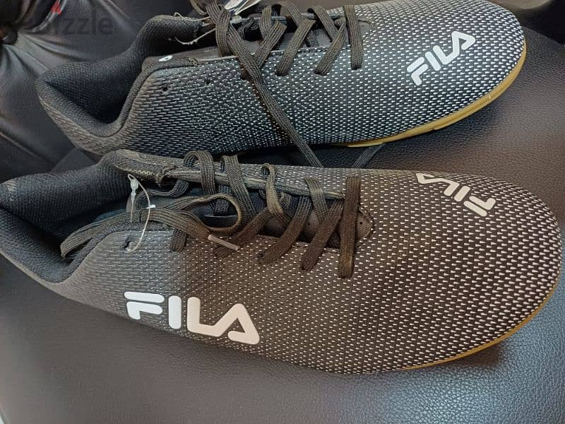 حذاء كرة قدم جديد وارد اوروبا fila 9