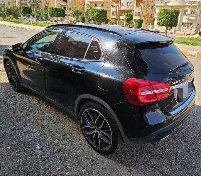 Mercedes-Benz GLA 200 2015 4