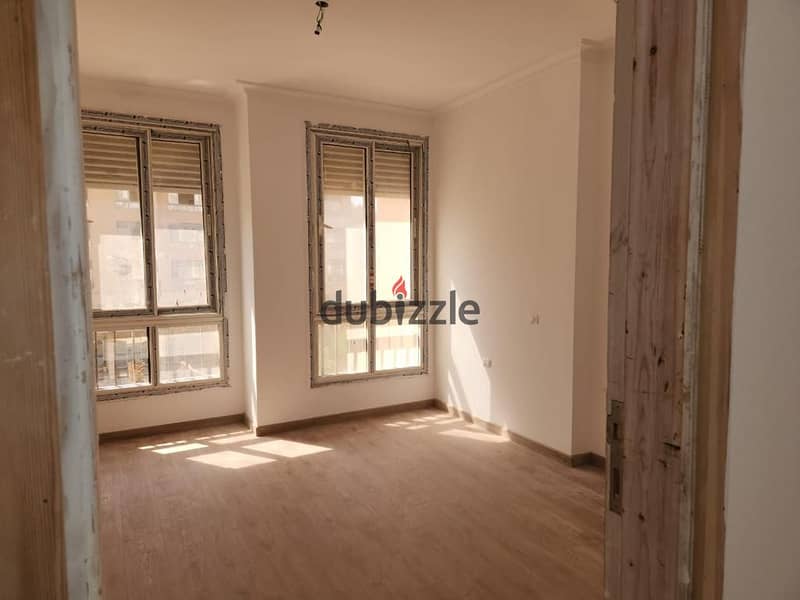 167 sqm apartment in Al Maqsad Compound, immediate receipt, prime location 3