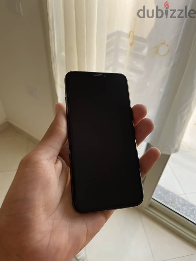 iPhone X 256GB - Black colour (used) 2