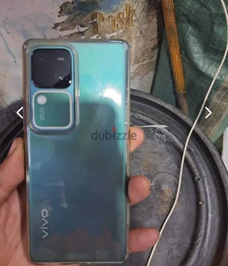 vivo v 30 like new / فيفو في ٣٠ استخدام شهرين 1