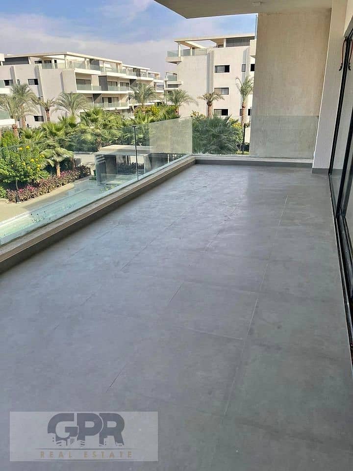 Selling in hassan allam Penthouse Apartment 251sqm with villas views in Conctructed Compound 6