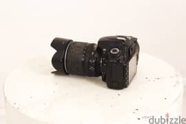 كاميرا نيكونNikon D90 lens 18-105