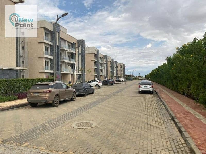 Ground floor apartment with garden, ready for immediate occupancy and inspection, for sale in a fully serviced compound, wall by wall with Mivida 7