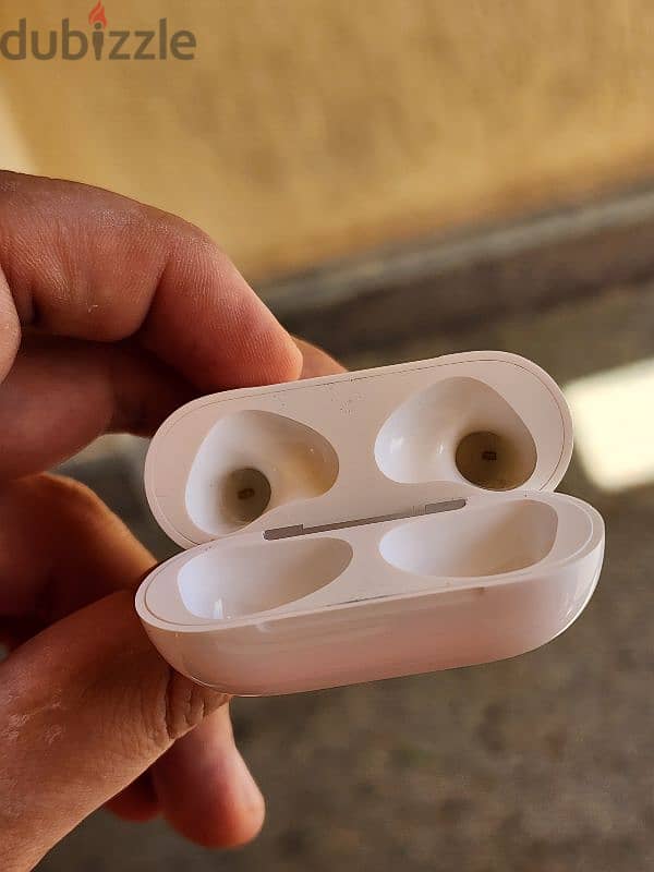 Airpods 3 magsafe case  only بوكس الشحن فقط إستعمال راقي بدون خدش 1