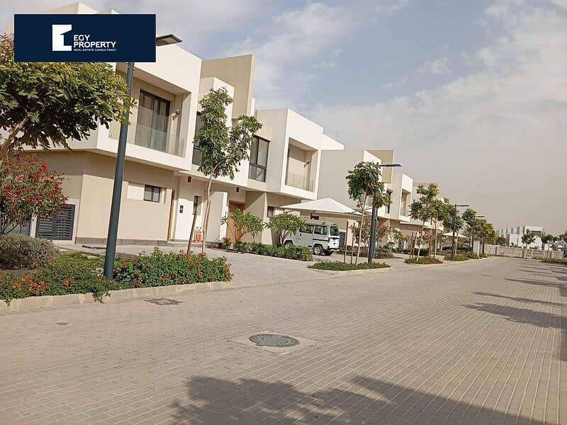 Duplex with garden fully finished, super luxury, in Al Burouj Compound -on the view, with installments 4