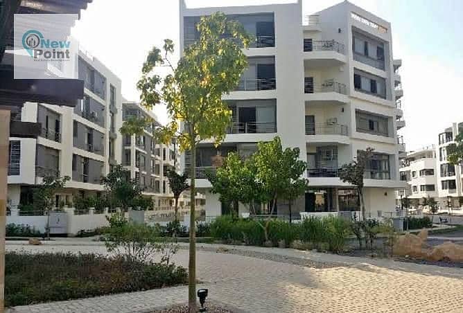 Apartment with garden for sale, prime location, at a very special price and installments up to 8 years, in front of Cairo International Airport | Taj 4