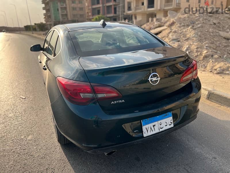 Opel Astra 2019 4