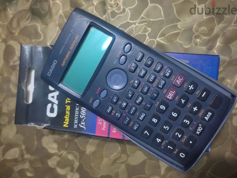 آلة حاسبة Casio fx 500-ES 1