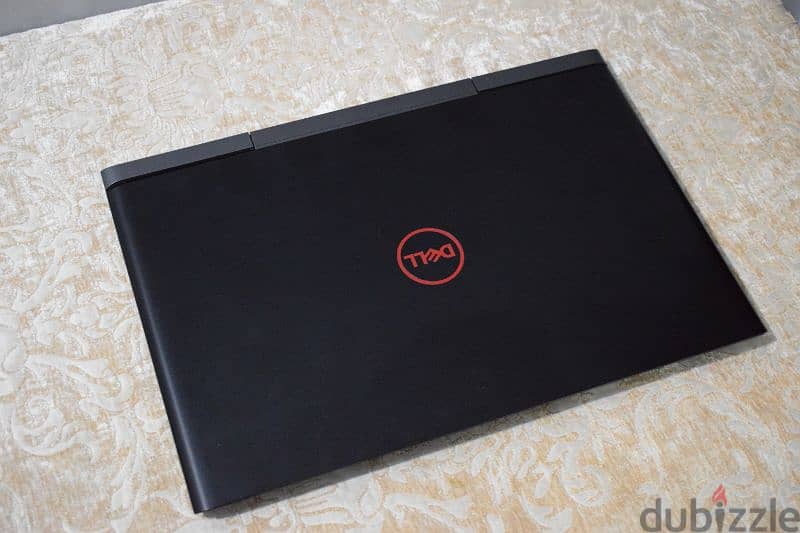 Loptop dell inspiron 7577 4