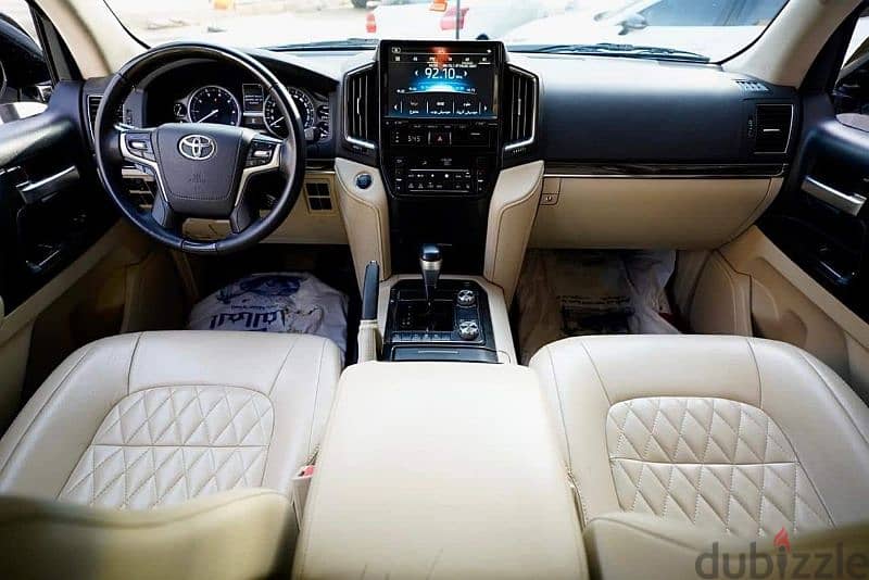 TOYOTA LAND CRUISER GXR  V6 9