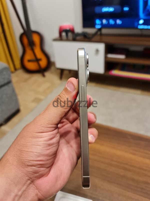 Iphone 15 pro Max 256 GB Titanium/ ايفون ١٥ برو ماكس 10