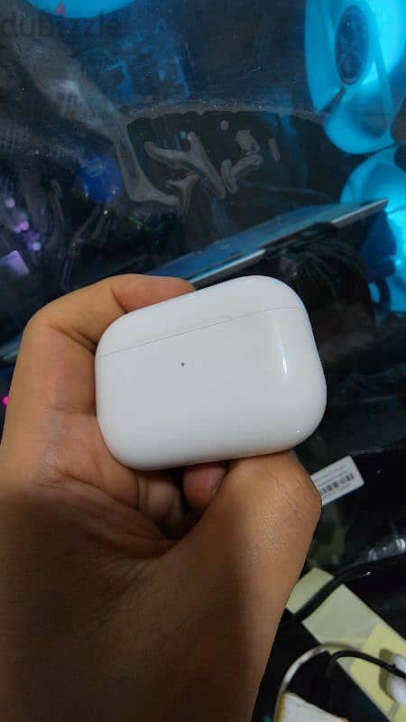 charging case Airpods pro 2 بدون خدش كيس الشحن بدون سماعات الاصلي أبل 4