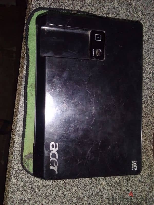 بروجيكتور Acer 4