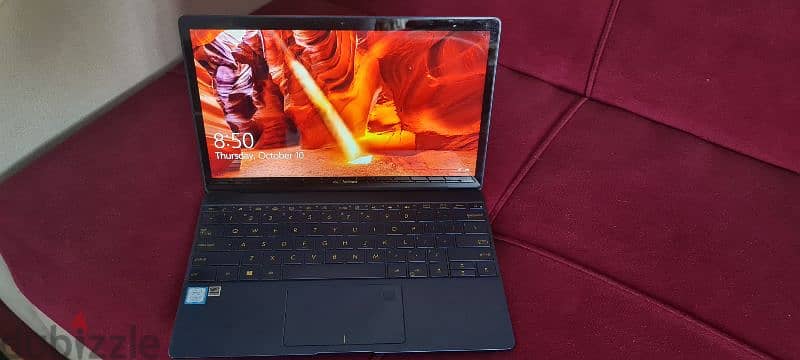 Asus zenBook 13 inch i7 1