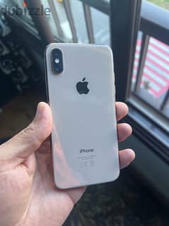 Iphone X 64 GB excellent condition with Box 0