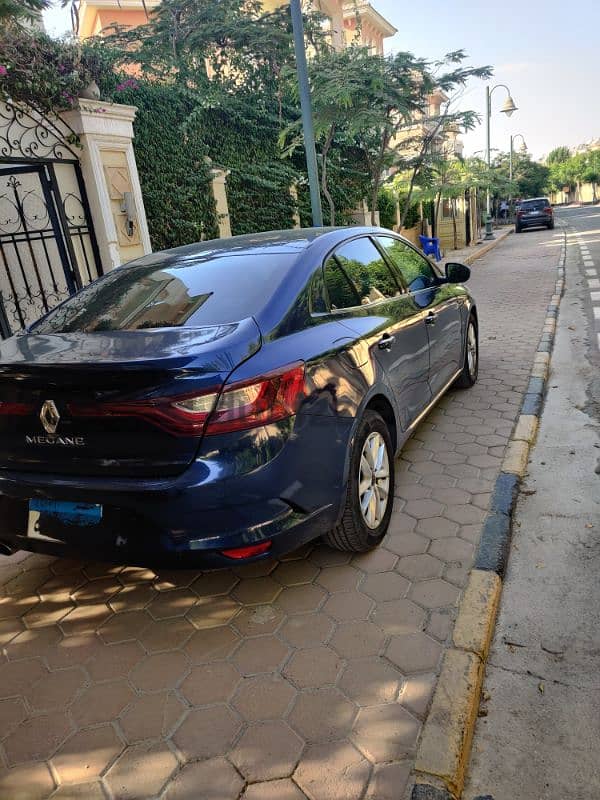 Renault Megane 2019 7