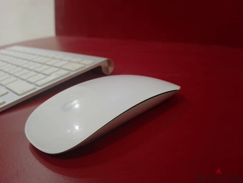 Apple mouse and keyboard wirles like new 1