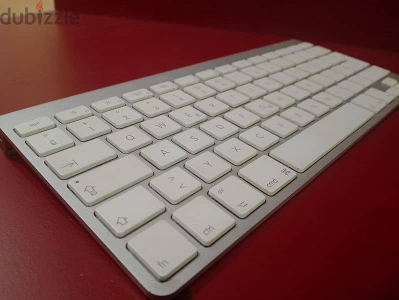 Apple mouse and keyboard wirles like new 2