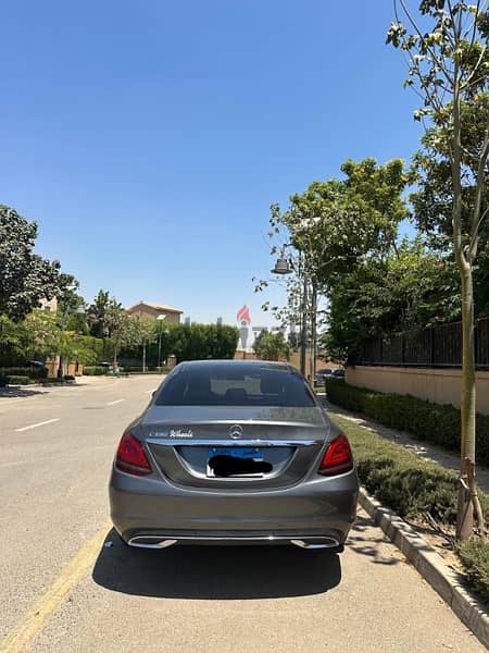 Mercedes-Benz C180 2020 1