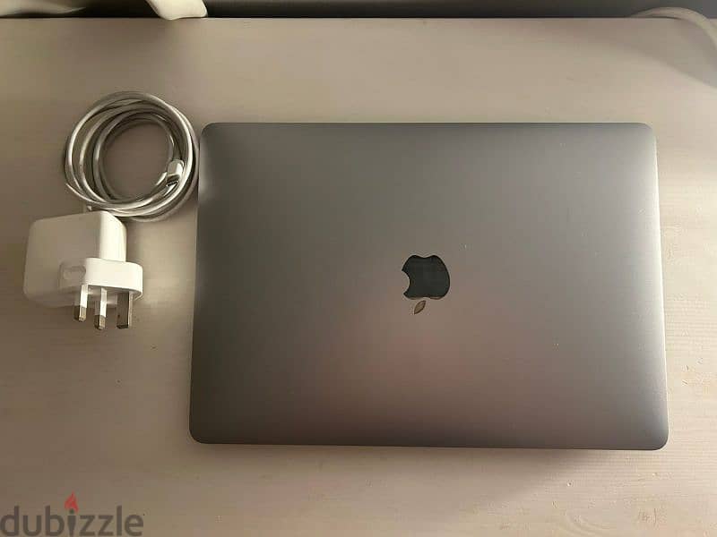 Macbook Air, M1, 2020, 13.3-inch 3