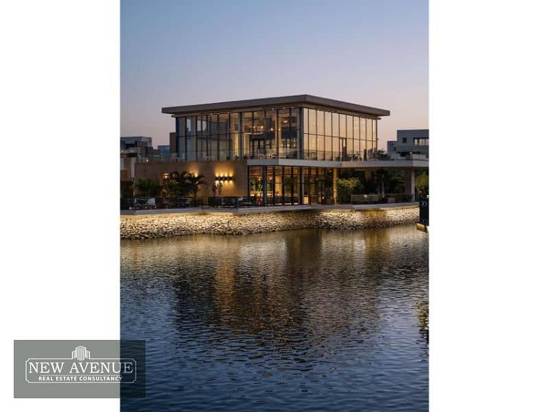 town house Overlooking lakes and greenery- Burouj 5