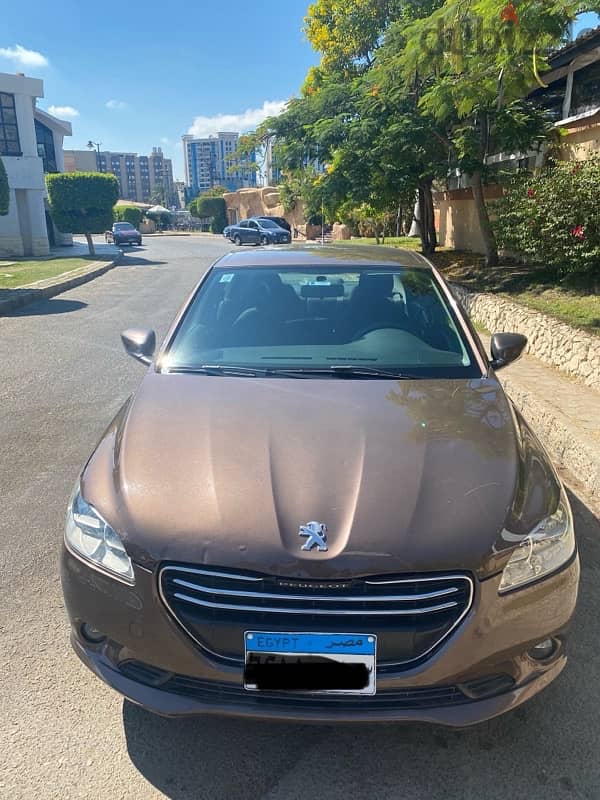 Peugeot 301 2016 بحالة ممتازة - فبريكة 4