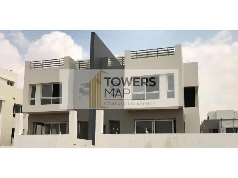 Modern Twin House Ready To Move / BUA  280 m - land  354m / Hyde Park New Cairo 0