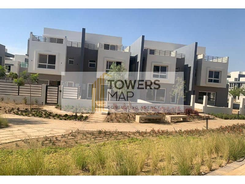 Modern Twin House Ready To Move / BUA  280 m - land  354m / Hyde Park New Cairo 3