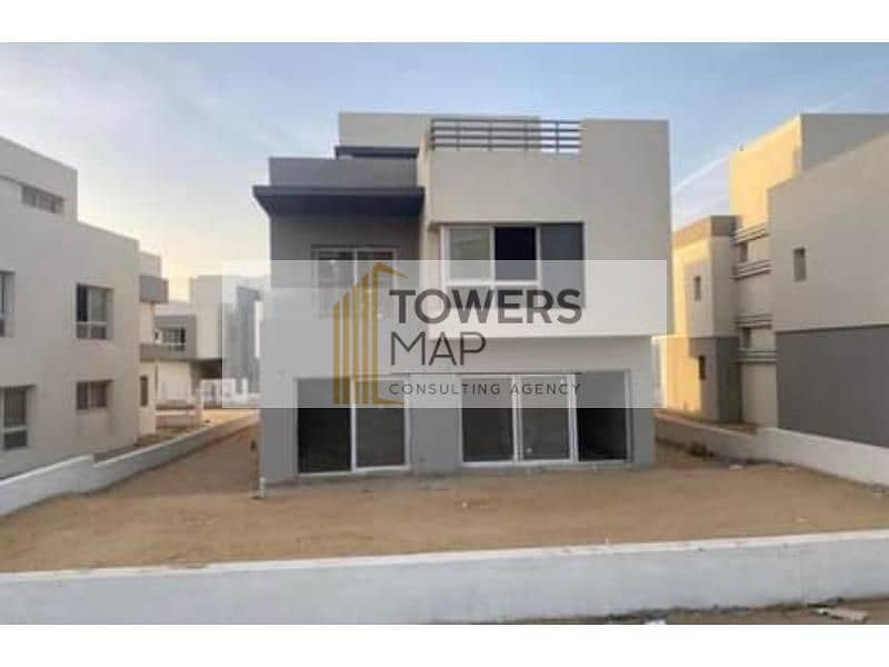 Modern Twin House Ready To Move / BUA  280 m - land  354m / Hyde Park New Cairo 5