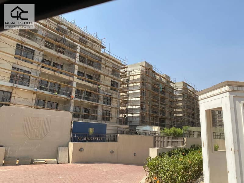 Apartment 168 m for sale under market price over looking Lakes and landscape with a very prime location in Fifth Square 2