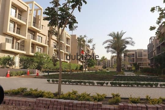 Apartmnet with garden for sale dierct on landscape with lowest price in market with installments in fifth square elmarassem new cairo 5