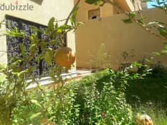 شقة إيجاربحديقة بالفرش موقع مميز Fully furnished apartment with garden