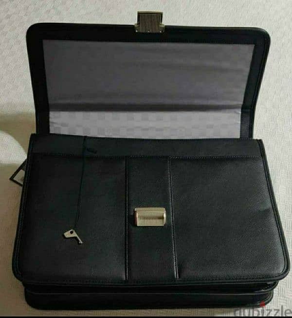 Samsonite Leather Flapover Briefcase 8