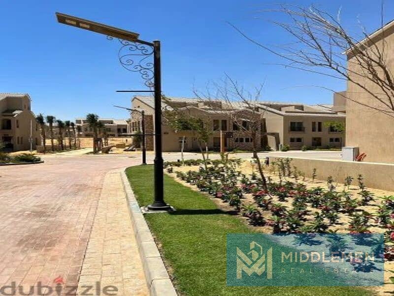 town house corner 270 m open view delivered , in green square mostakbal city 5