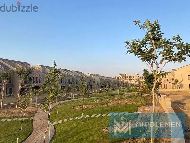 town house corner 270 m open view delivered , in green square mostakbal city 7